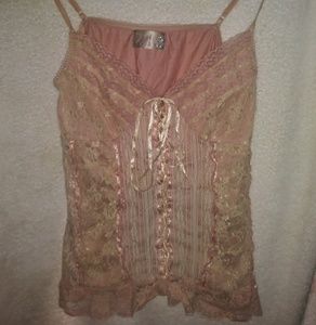 Beautiful pink boostier type shirt